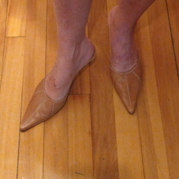 Nine west tan mules white stitching - Picture 1 of 6